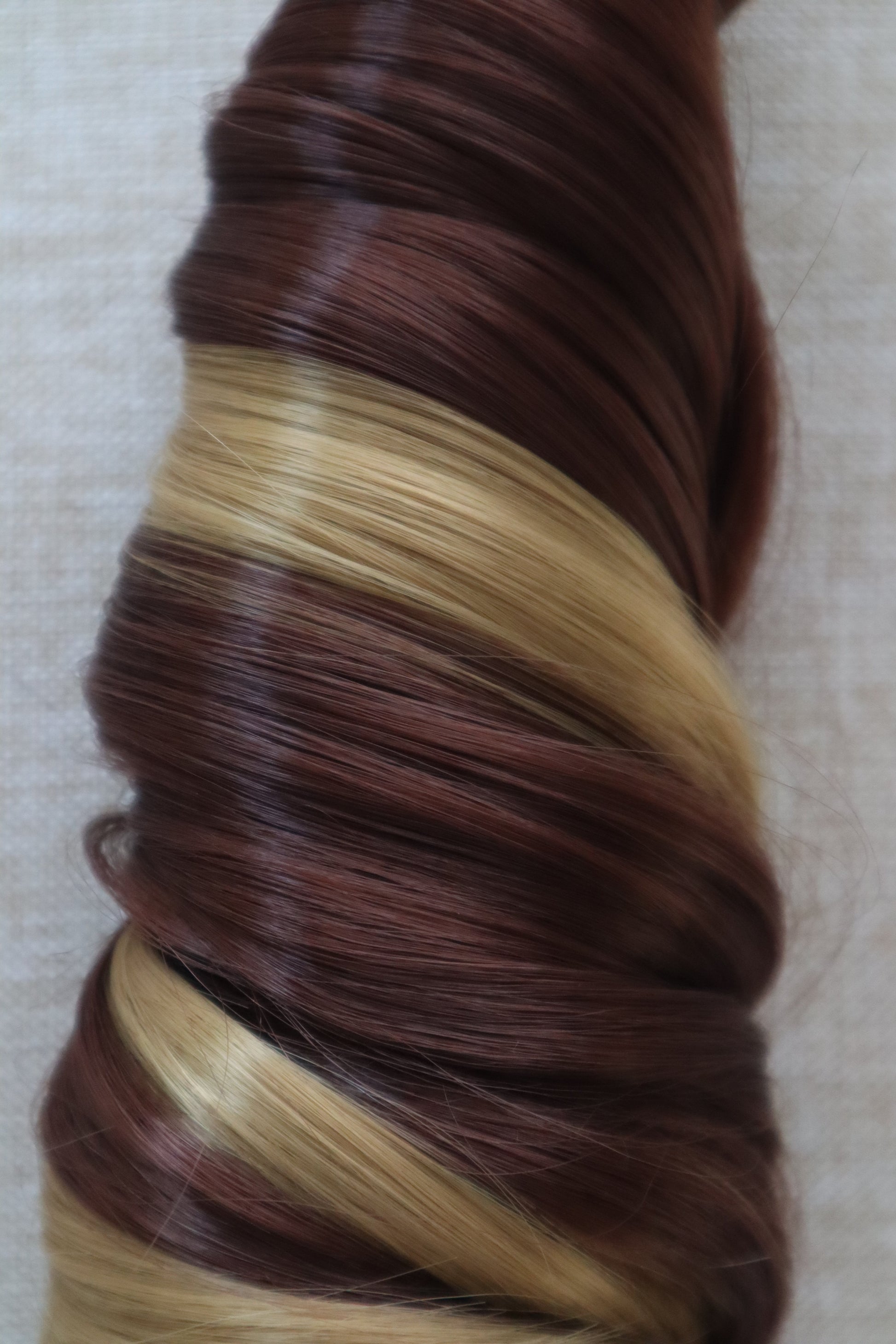 French Curl Braiding Hair – Honey Auburn Mix (27/33)